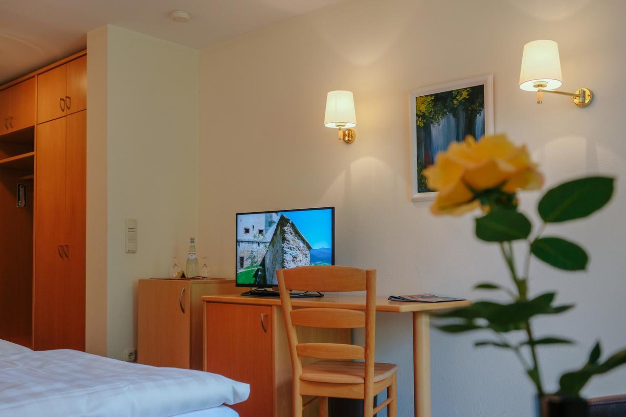 Hanken Hof Gastehaus Muller Gross Oesingen Eksteriør billede